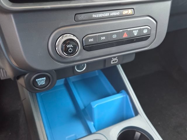 New 2026 Ford Maverick XLT w/ XLT Luxury Package FWD image 21