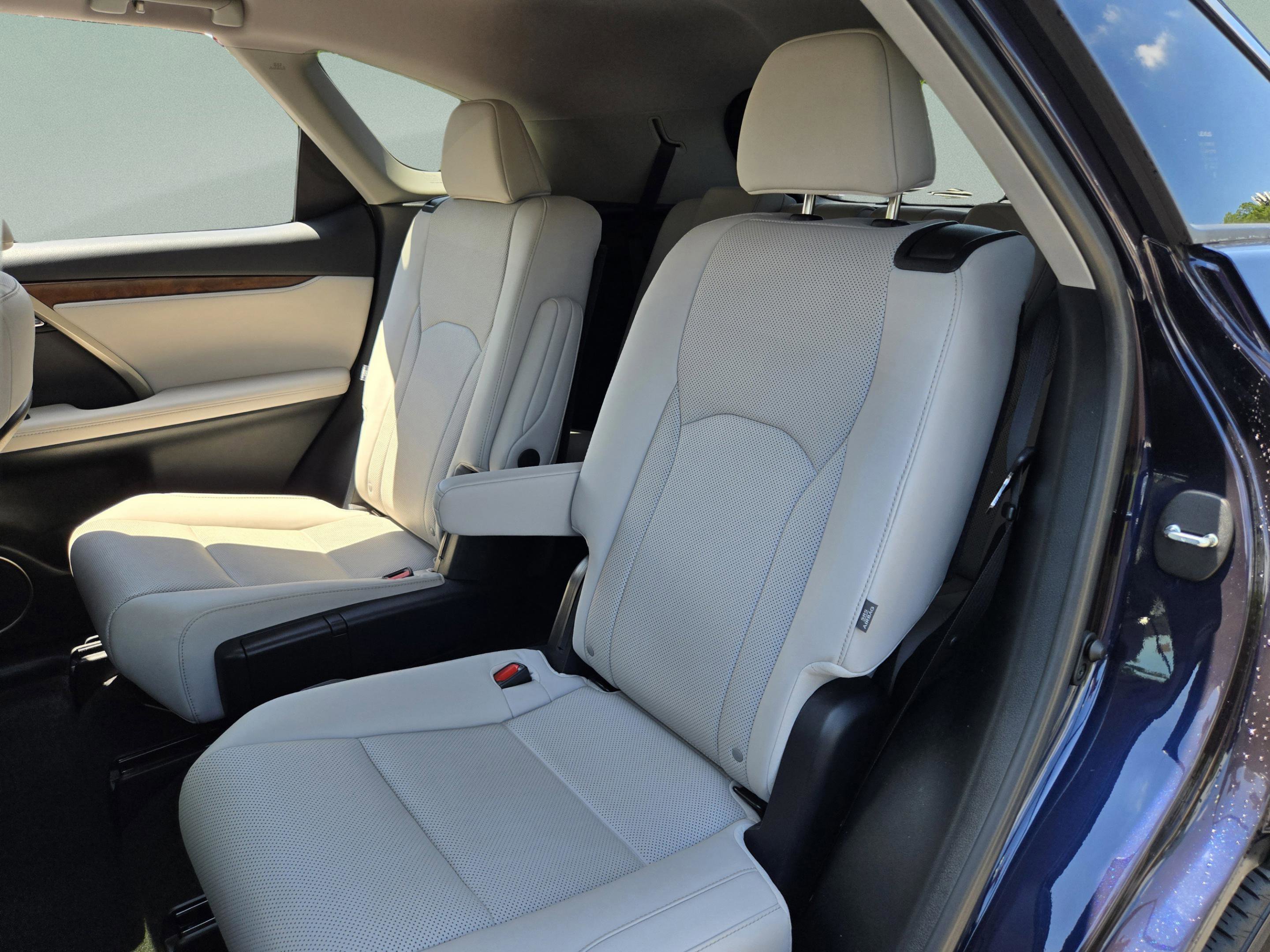 Certified 2022 Lexus RX 350L FWD w/ Premium Package image 18