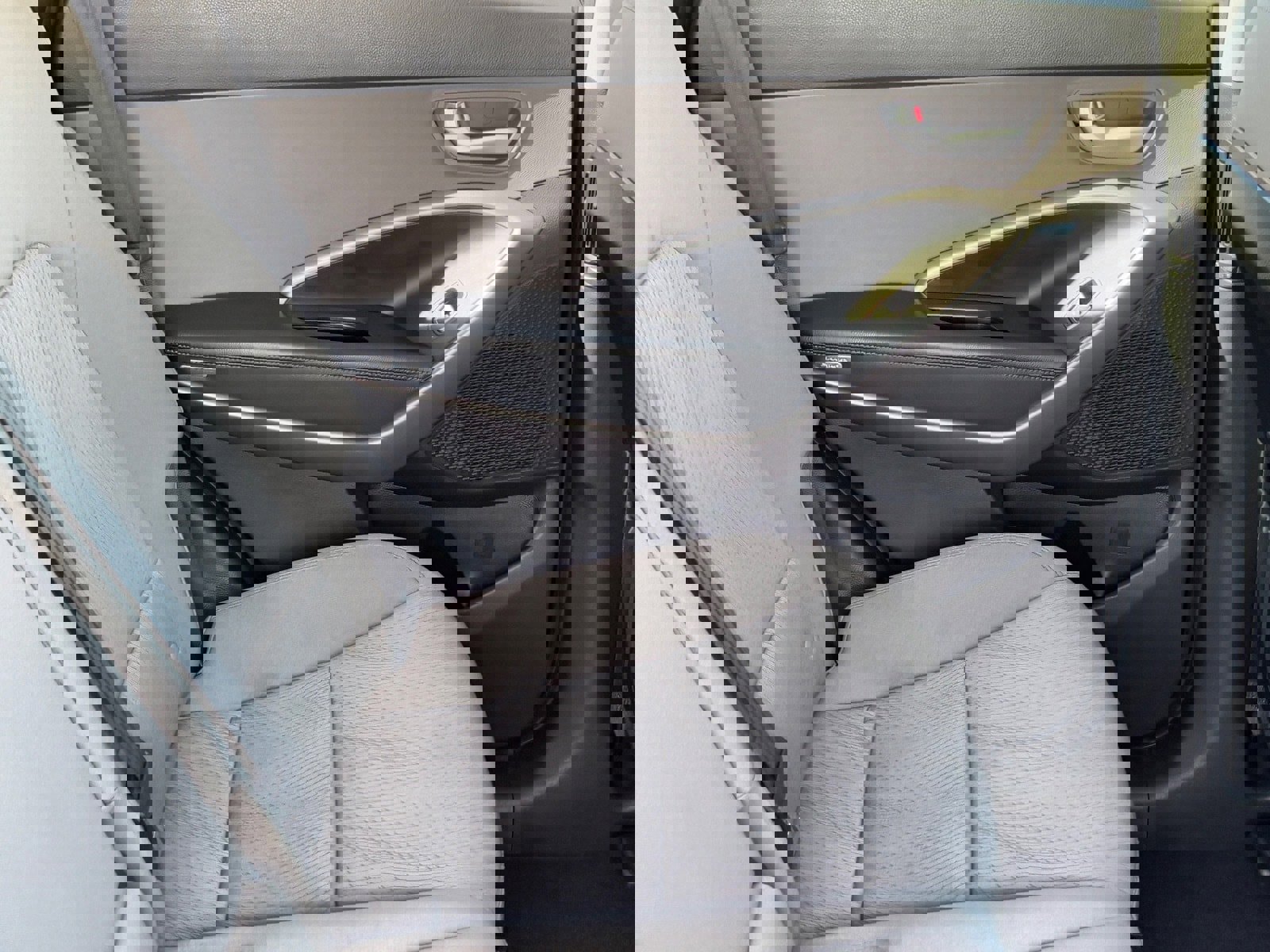 Used 2015 Hyundai Santa Fe Sport w/ Option Group 02 image 11