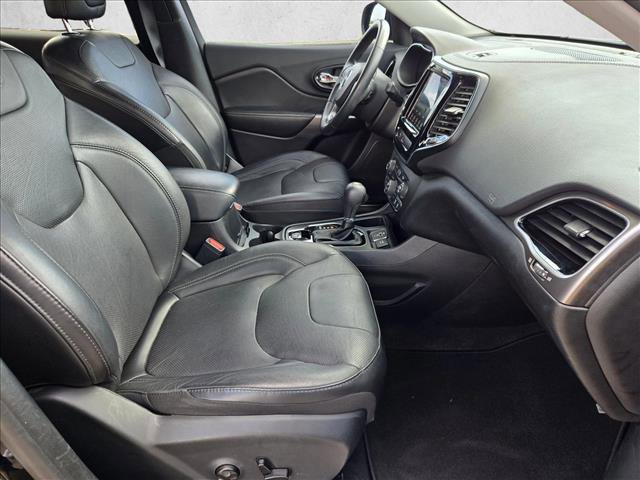 Used 2019 Jeep Cherokee Limited image 19