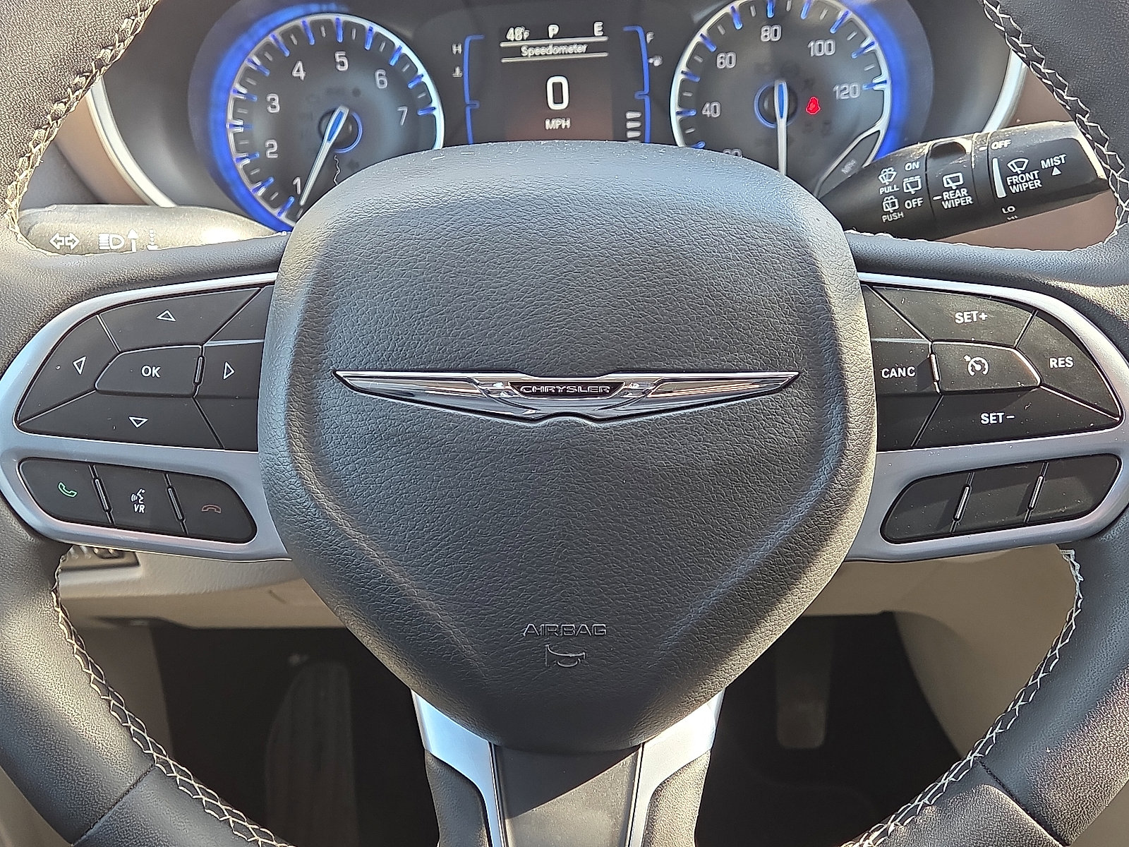 Used 2024 Chrysler Voyager LX image 16