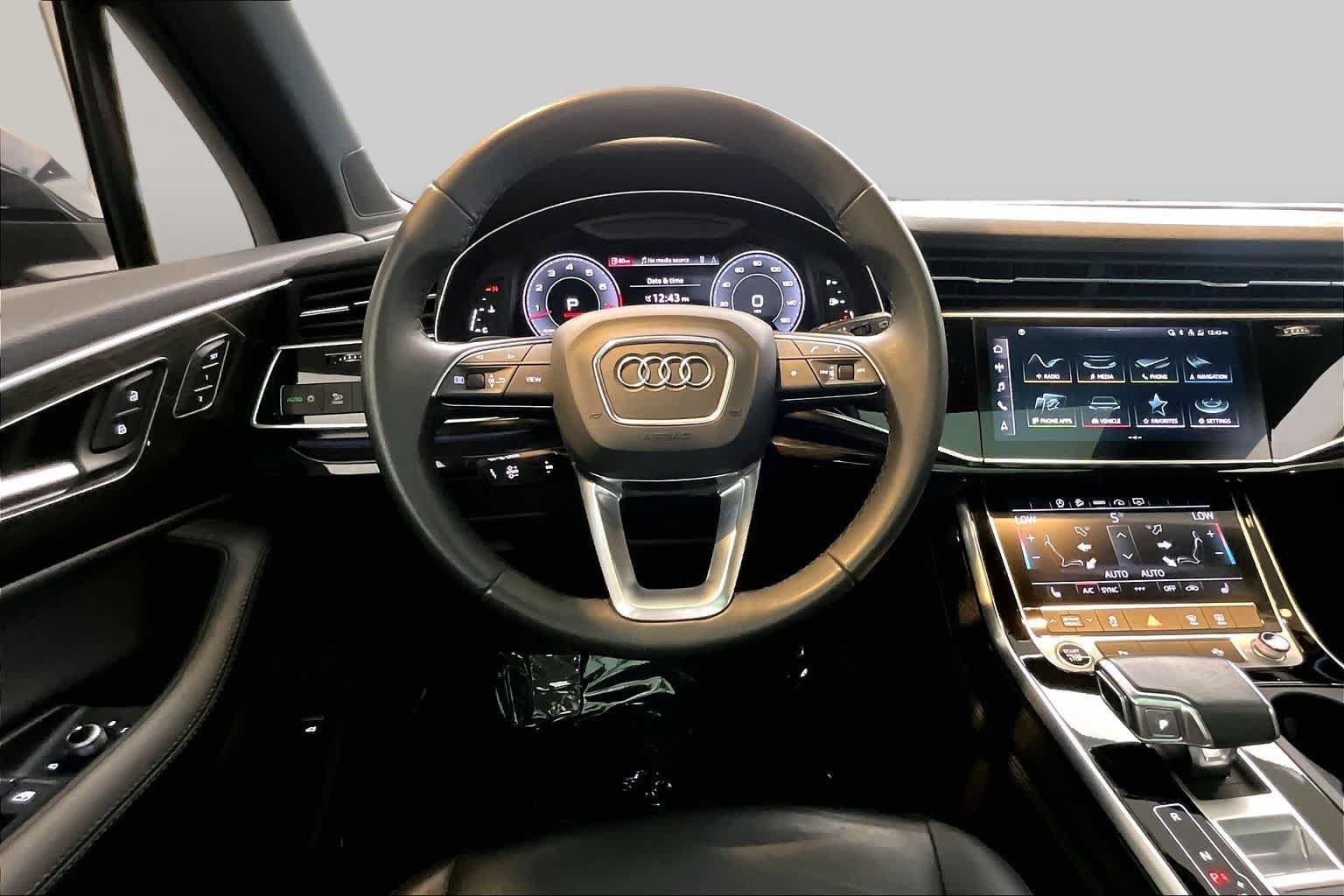 Used 2023 Audi Q7 3.0T Premium Plus w/ Premium Plus Package AWD/4WD image 6