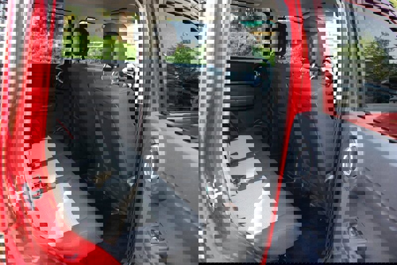 Used 2010 Dodge Nitro SE w/ Popular Equipment Group image 6