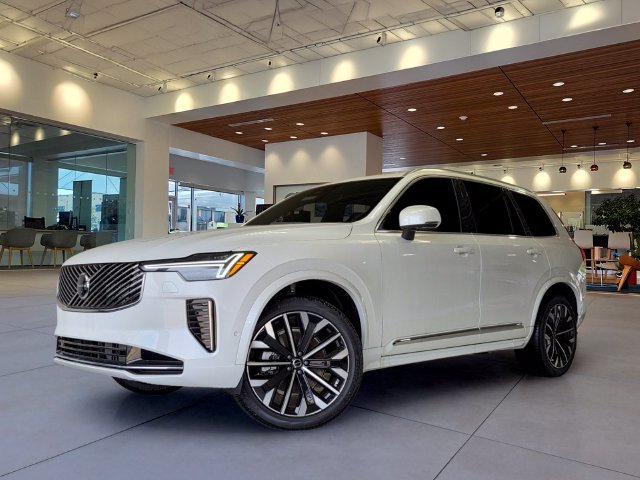 New 2026 Volvo XC90 B6 Ultra w/ Protection Package AWD/4WD image 4