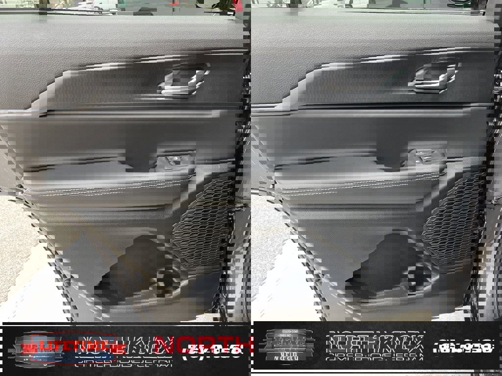 New 2025 Jeep Grand Cherokee L Altitude image 18