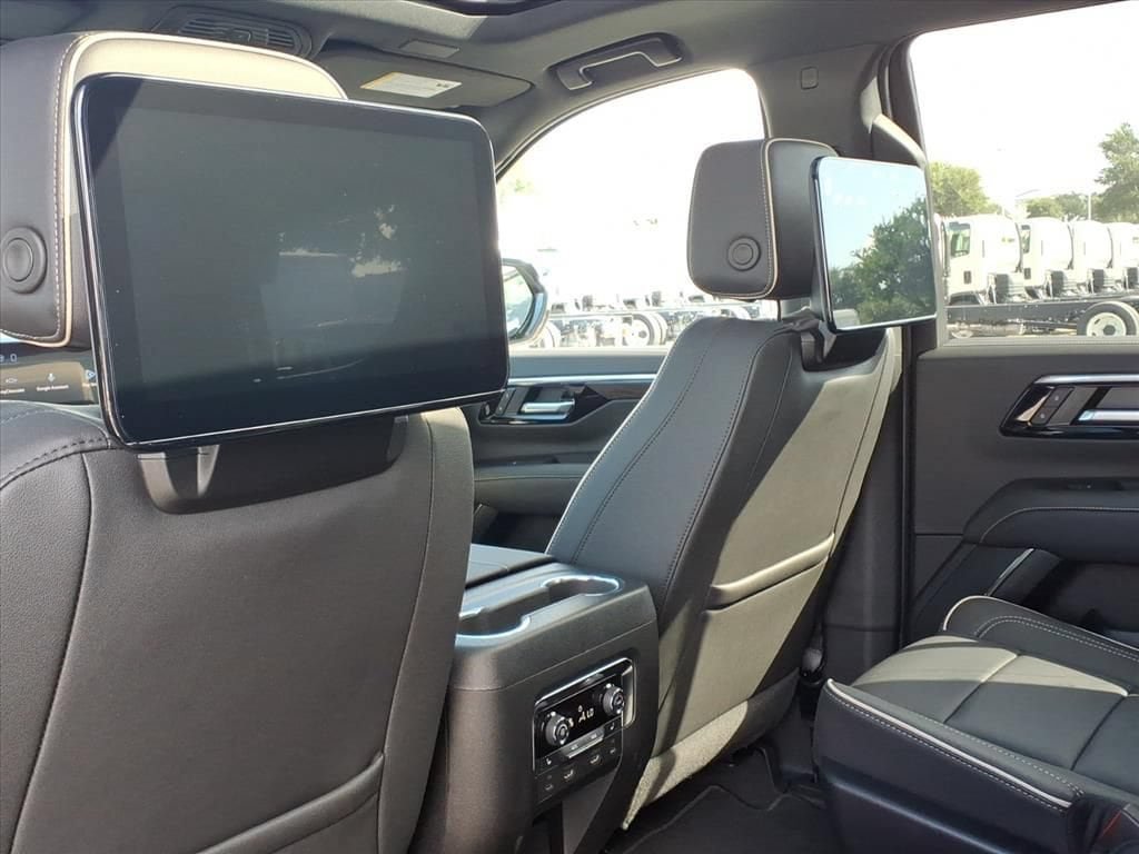 New 2026 Chevrolet Tahoe Premier AWD/4WD image 19