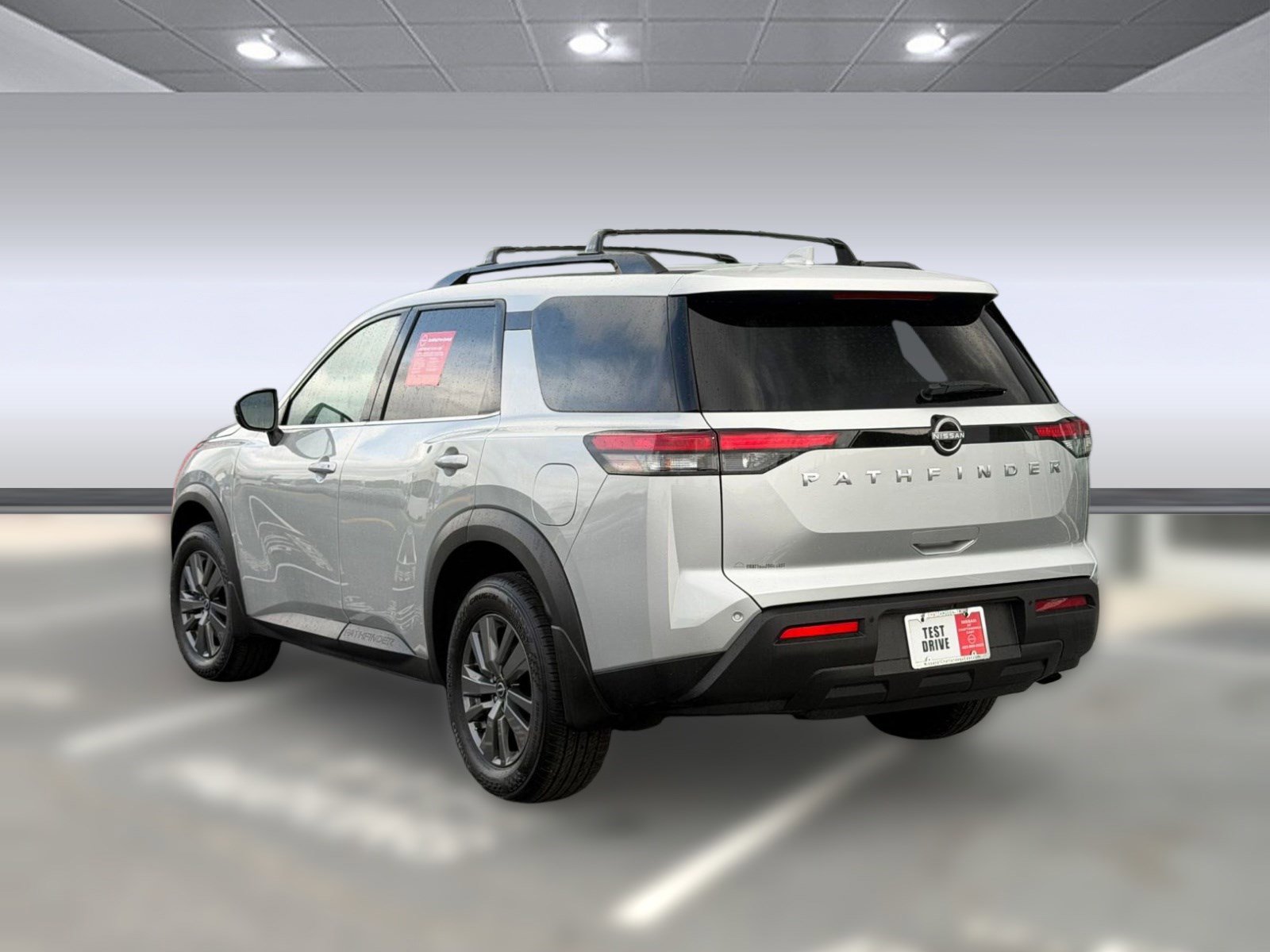 Certified 2025 Nissan Pathfinder SV image 3