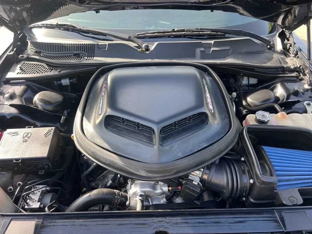 Used 2016 Dodge Challenger R/T Scat Pack RWD image 41
