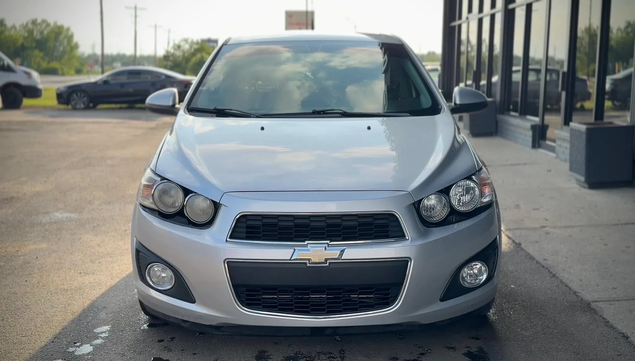 Used 2014 Chevrolet Sonic LT w/ Wheels and Fog Lamp Package FWD image 6