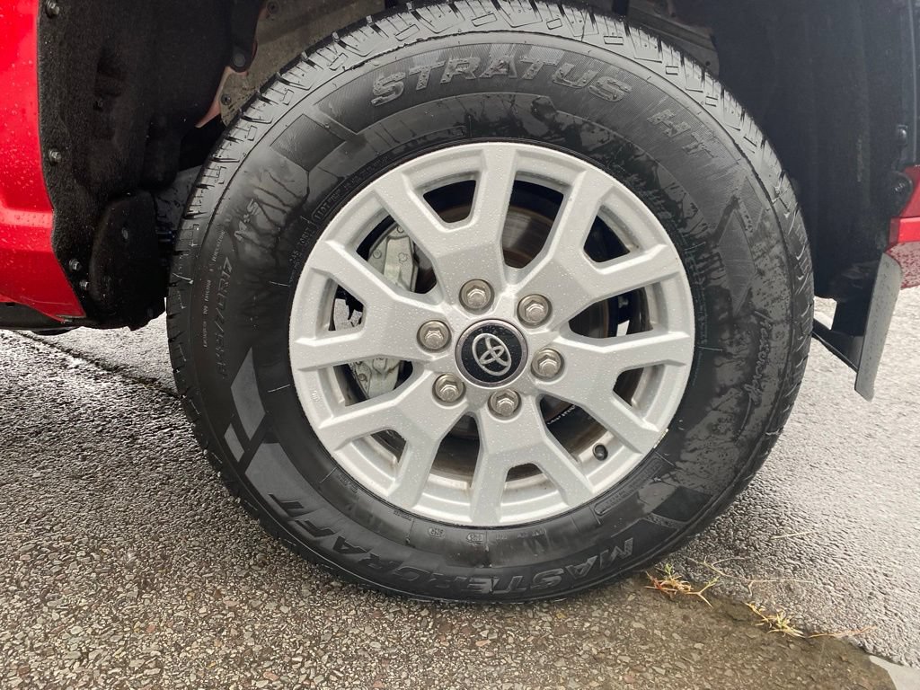 Used 2025 Toyota Tacoma SR5 RWD image 6