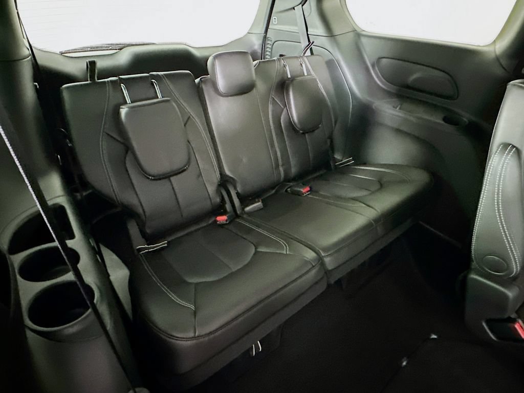 New 2026 Chrysler Voyager LX FWD image 33