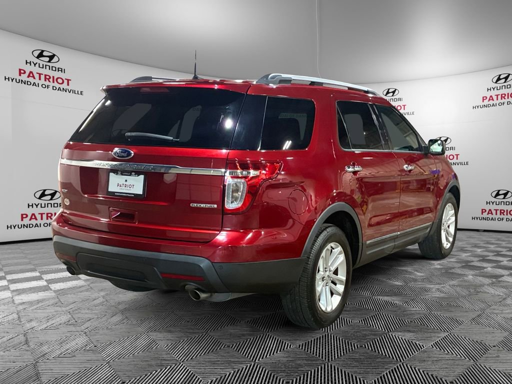 Used 2013 Ford Explorer XLT image 3