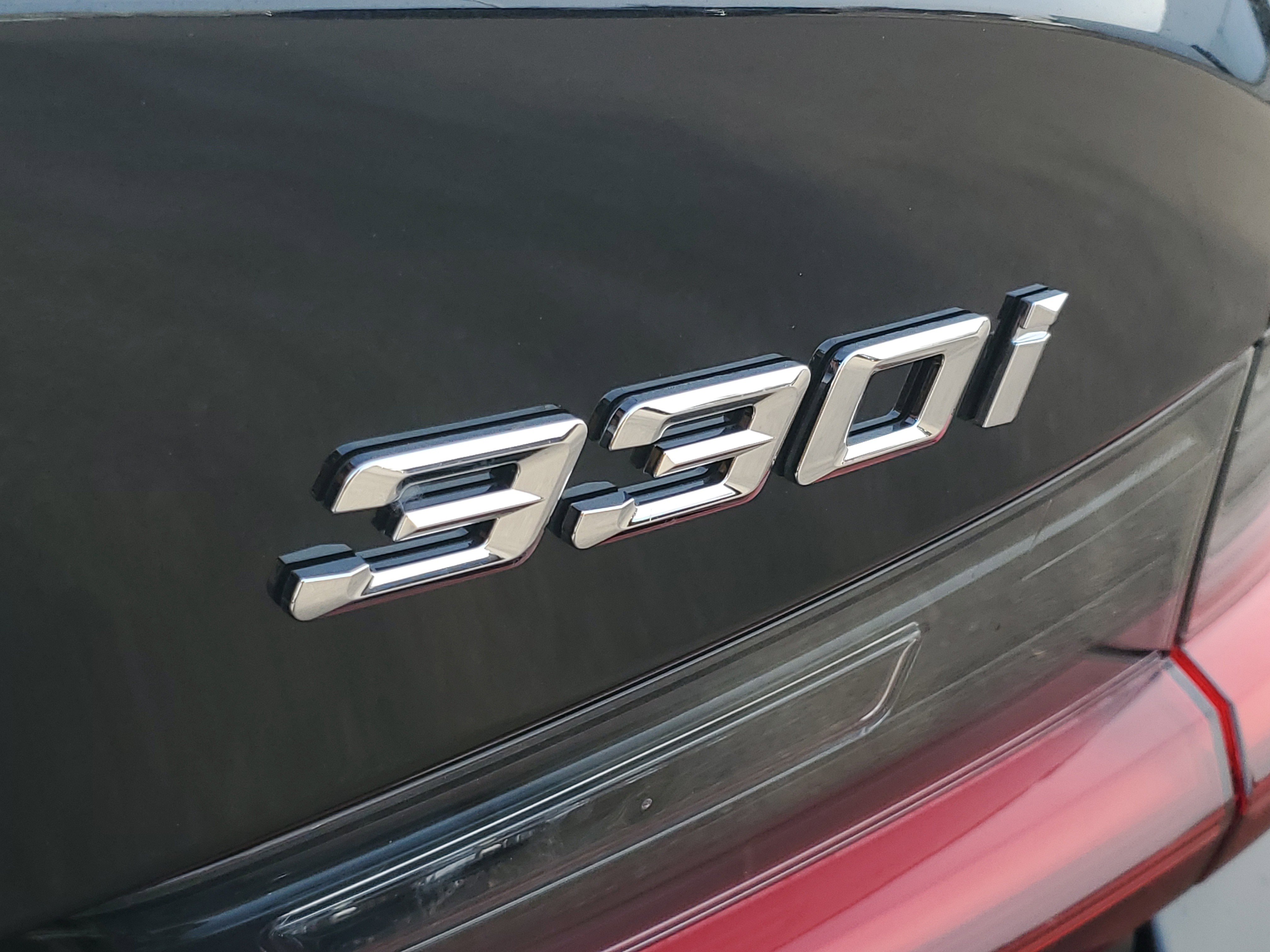 New 2026 BMW 330i xDrive Sedan w/ Convenience Package image 30