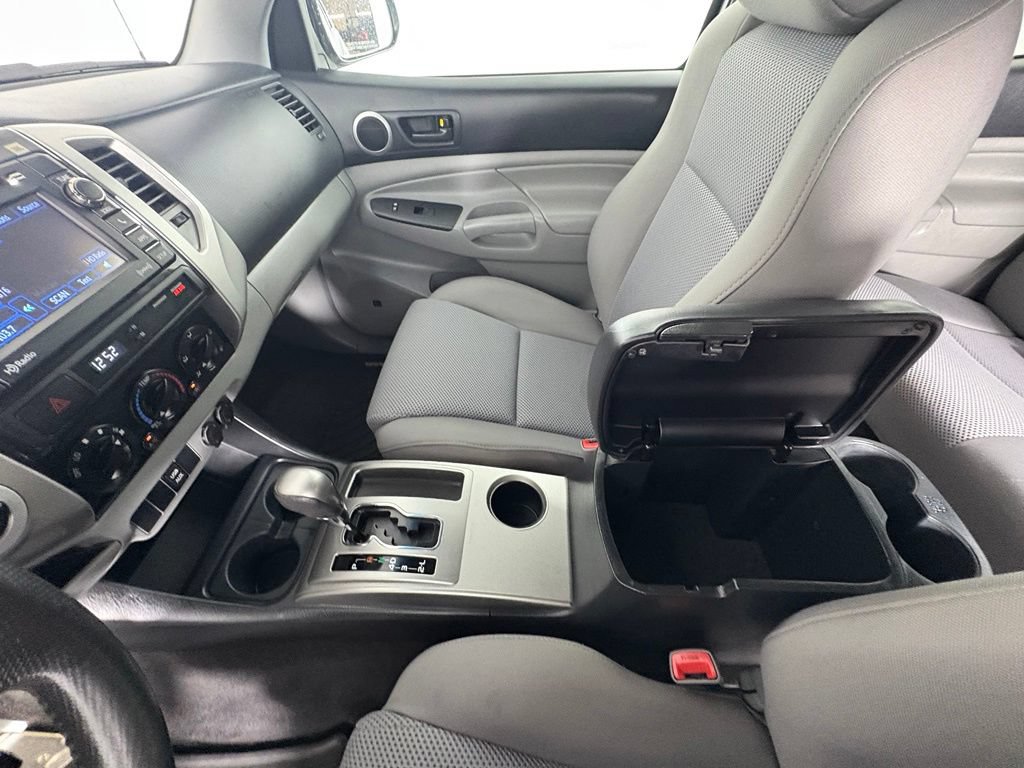 Used 2013 Toyota Tacoma 4x4 Double Cab w/ TRD Sport Pkg image 25