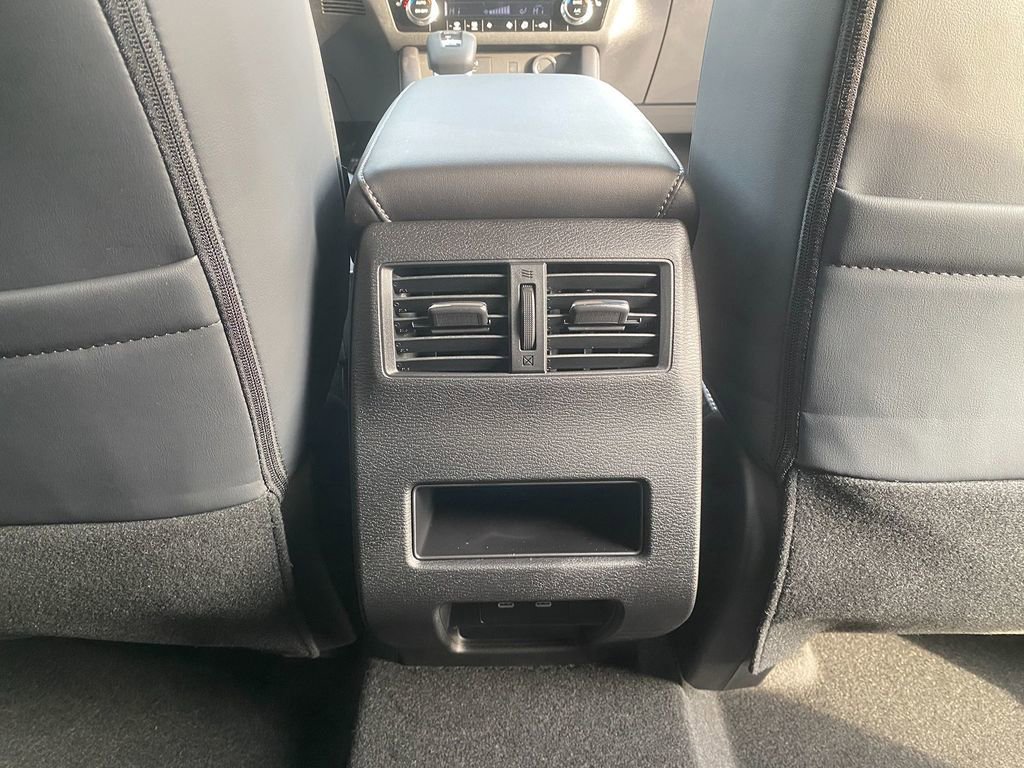 New 2026 Mitsubishi Outlander Trail Edition AWD/4WD image 28