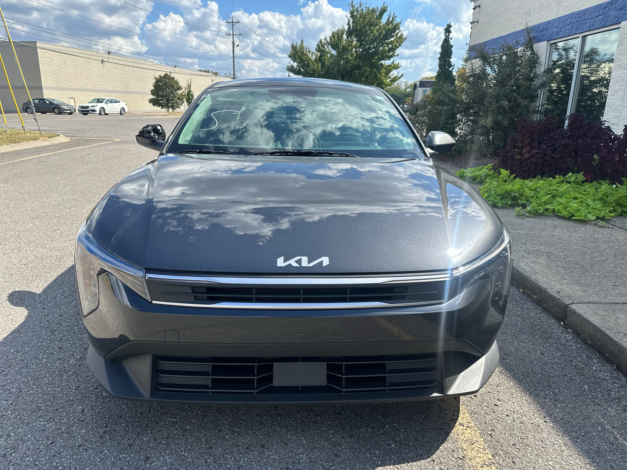 Used 2025 Kia K4 FWD image 9