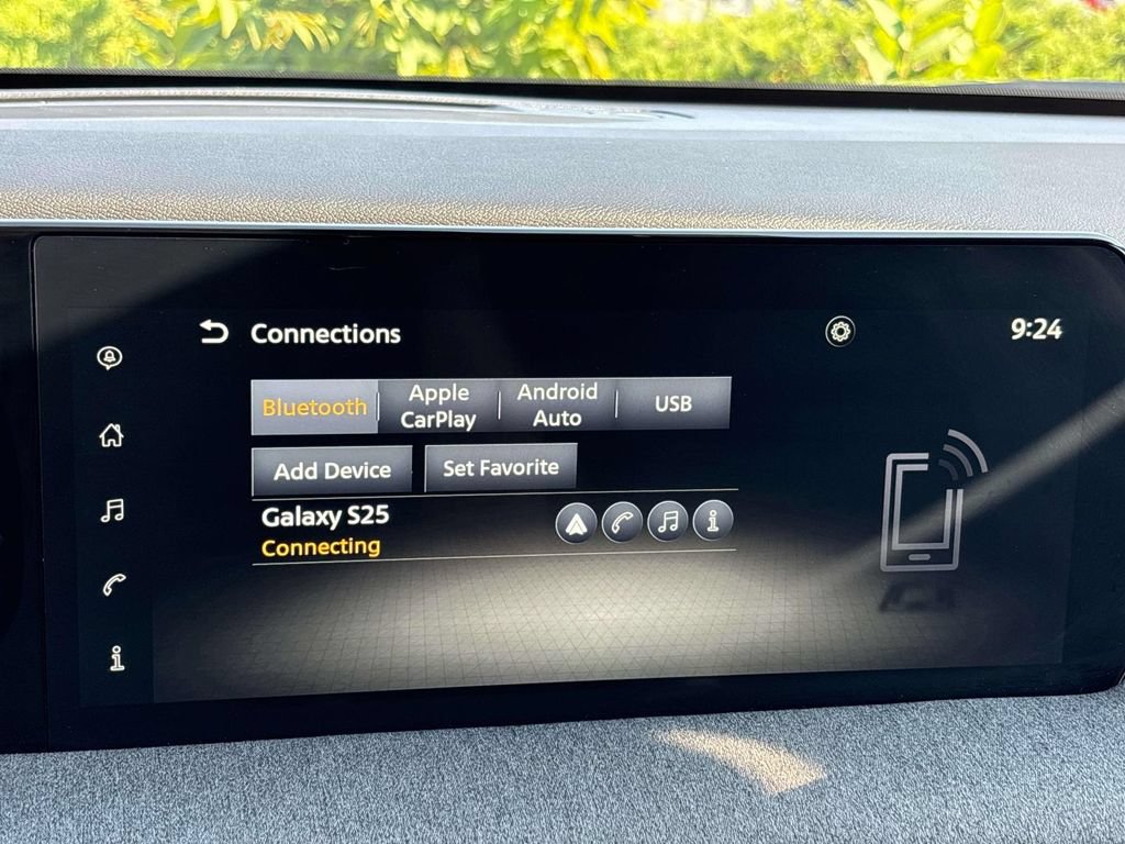 Used 2025 Nissan Kicks SV FWD image 30