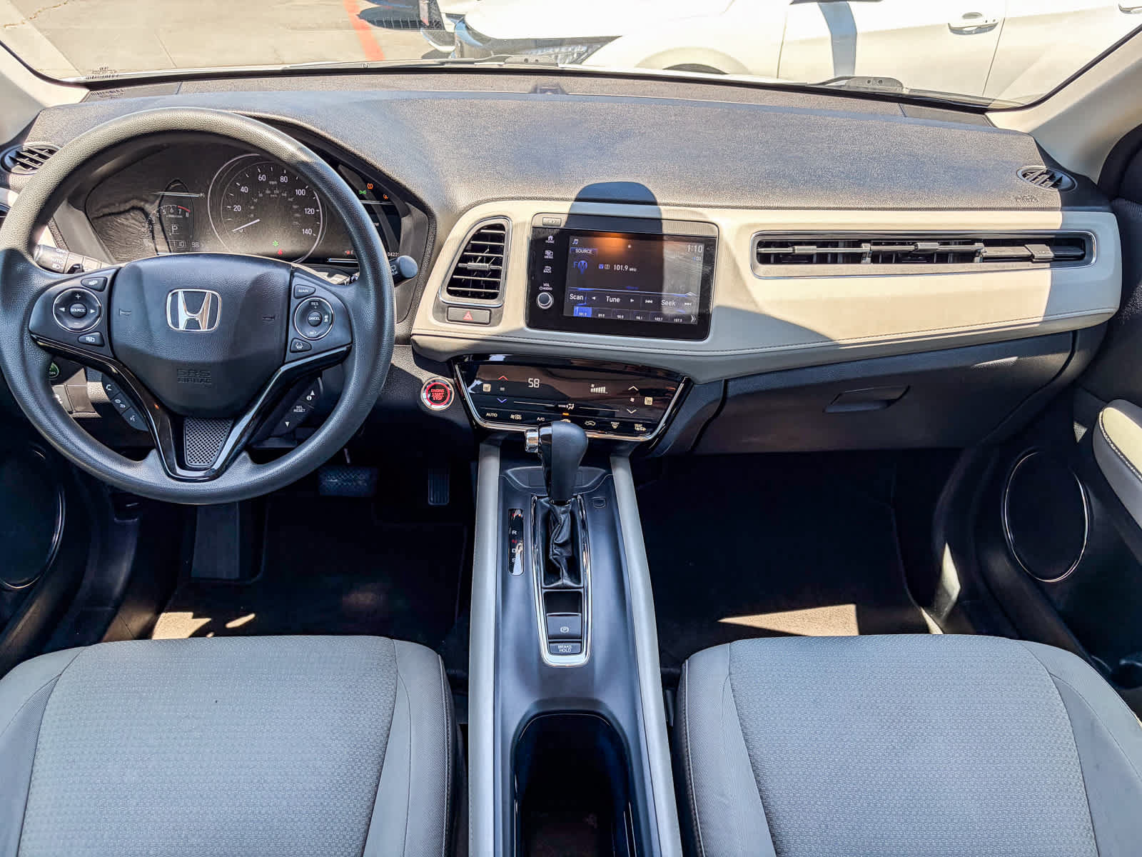 Used 2021 Honda HR-V EX image 11