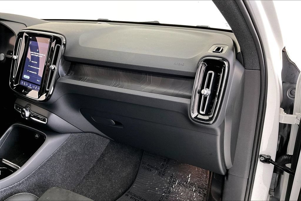 Certified 2023 Volvo C40 P8 Recharge Plus AWD/4WD image 20