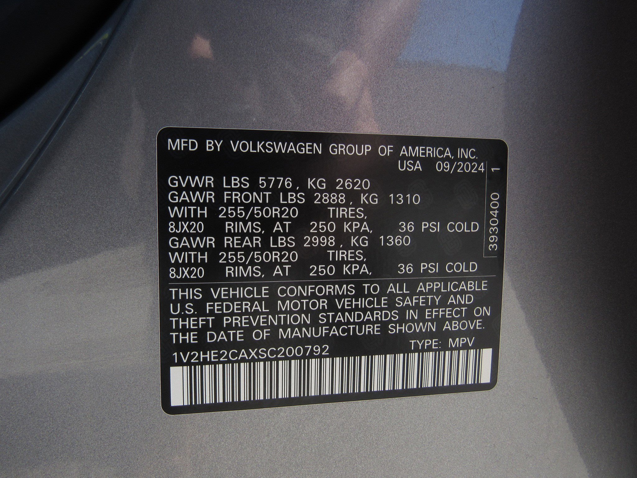 Used 2025 Volkswagen Atlas Cross Sport SE AWD/4WD image 27