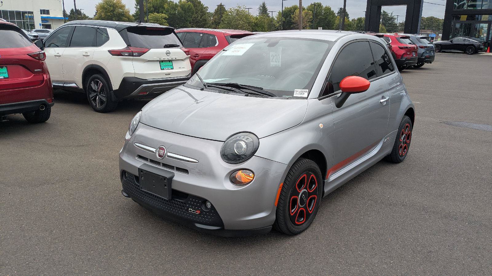 Used 2018 FIAT 500 e w/ Esport Package FWD image 1