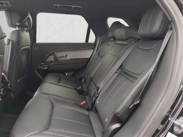 New 2026 Land Rover Range Rover Sport Dynamic SE AWD/4WD image 16