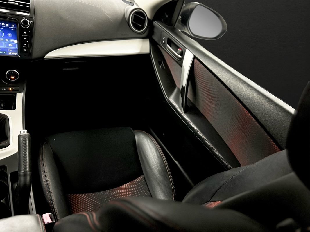 Used 2013 MAZDA MAZDA3 Touring FWD image 17