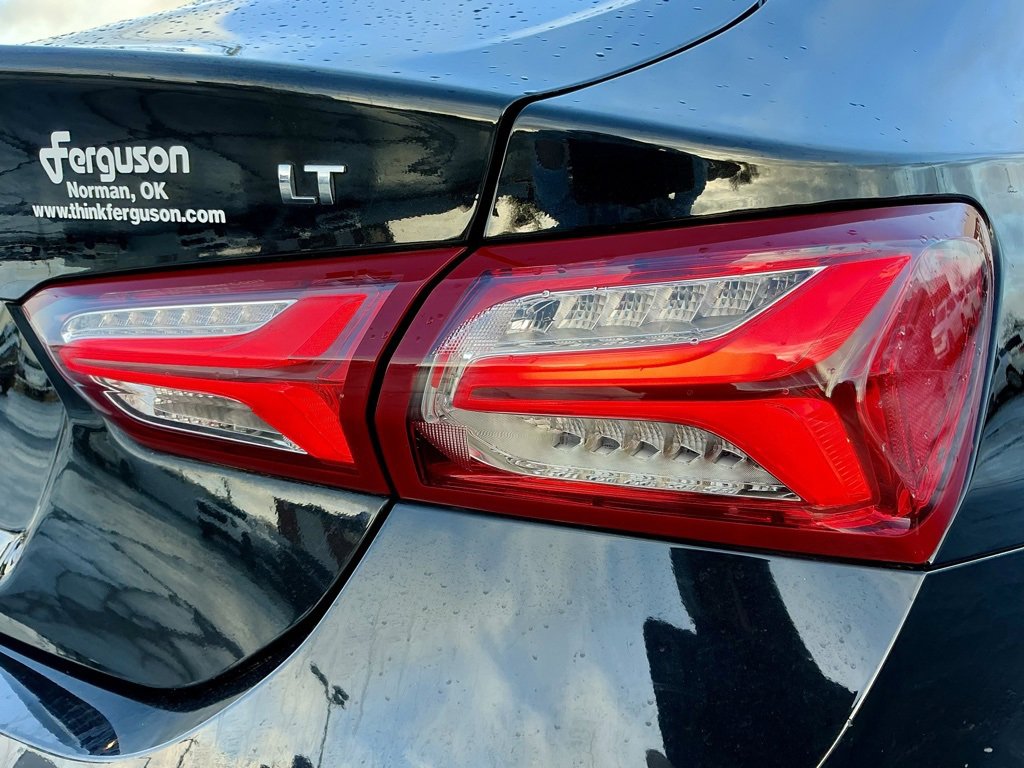 Used 2022 Chevrolet Malibu LT image 16