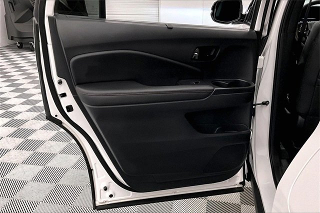Used 2025 Honda Passport Black Edition image 19