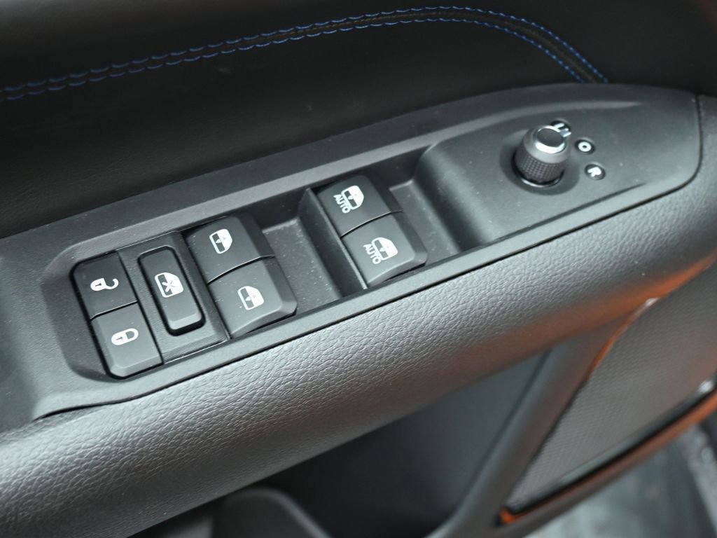 New 2026 Jeep Compass Latitude image 10