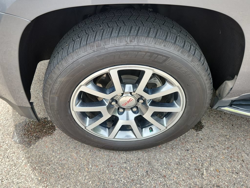 Used 2018 GMC Yukon Denali w/ Enhanced Security Package AWD/4WD image 19
