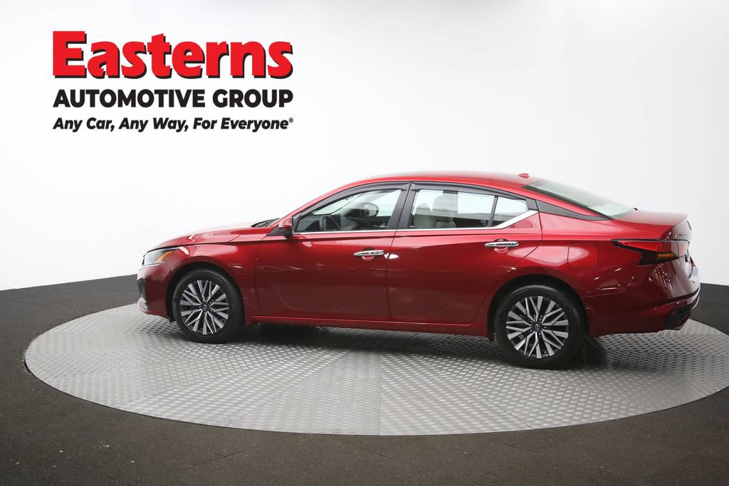 Used 2023 Nissan Altima 2.5 SV w/ SV Premium Package AWD/4WD image 60
