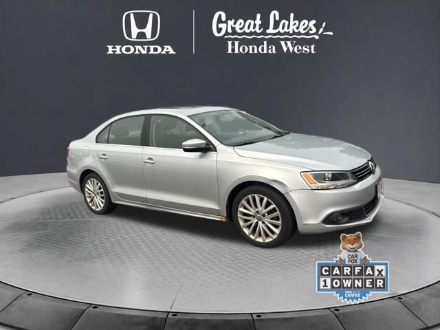 Used 2014 Volkswagen Jetta SEL FWD image 2