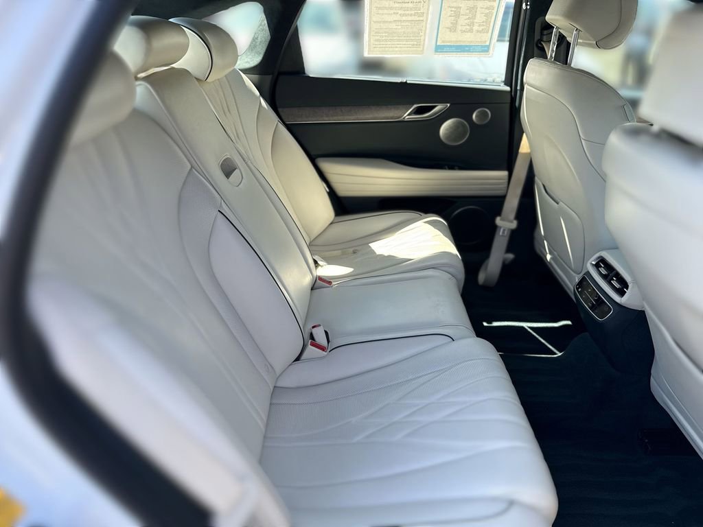 Used 2023 Genesis Electrified G80 image 23