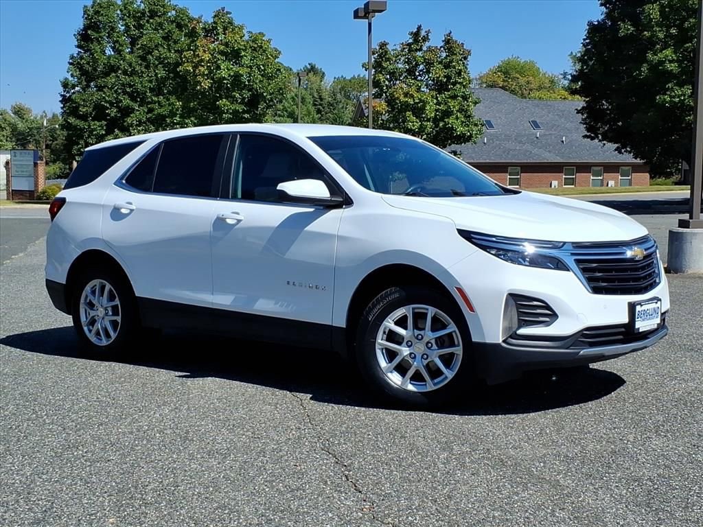 Used 2023 Chevrolet Equinox LT w/ Driver Convenience Package image 1