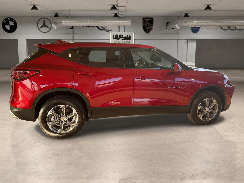 Used 2025 Chevrolet Blazer LT image 7