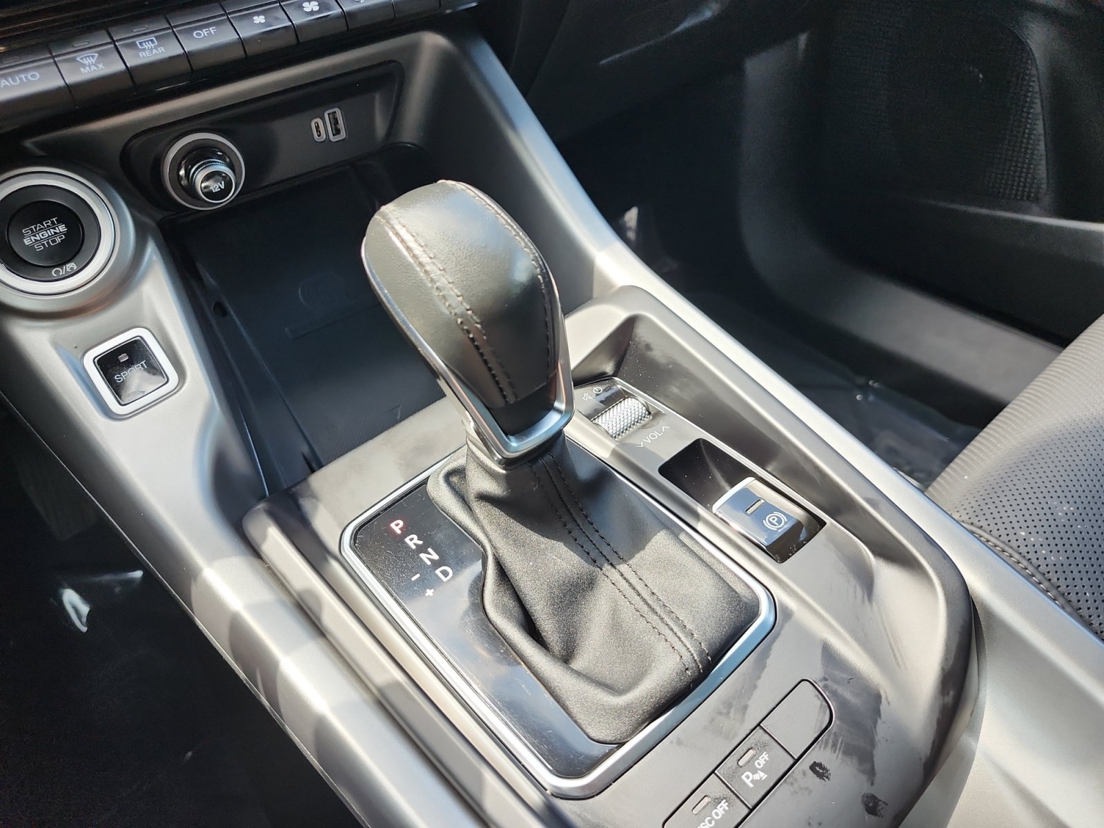 Used 2024 Dodge Hornet R/T Plus w/ R/T Blacktop Package AWD/4WD image 26