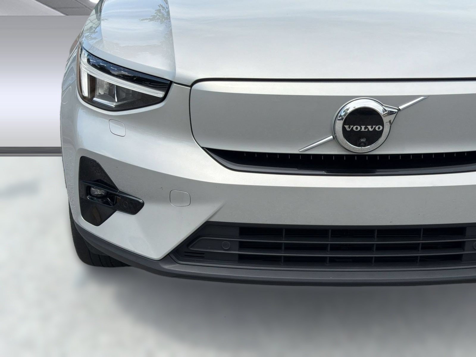 Certified 2023 Volvo C40 P8 Recharge Ultimate AWD/4WD image 29