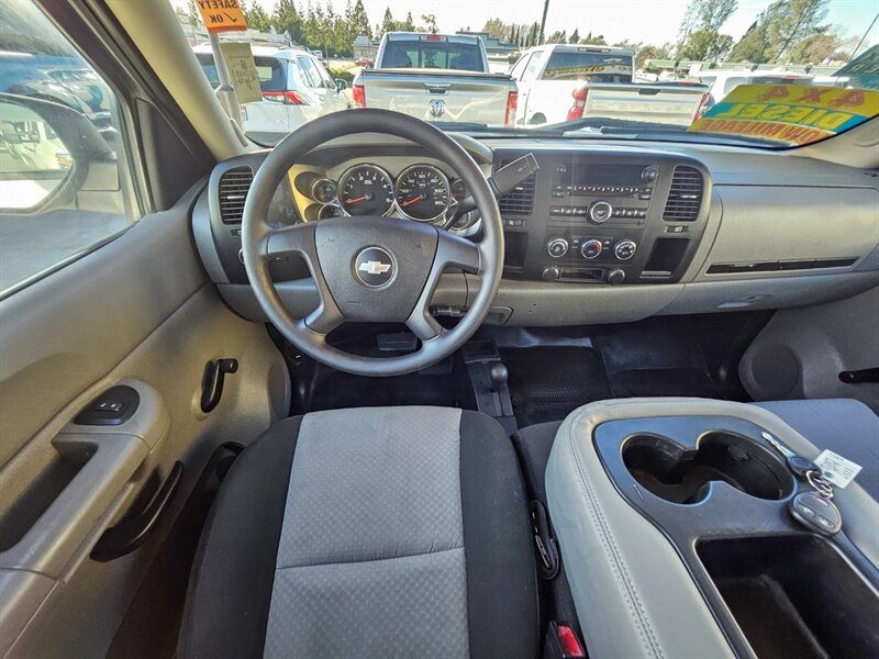 Used 2009 Chevrolet Silverado 2500 W/T AWD/4WD image 19
