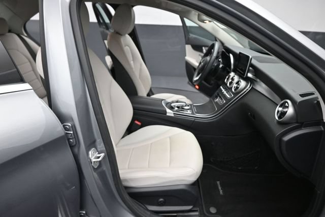 Used 2016 Mercedes-Benz C 300 4MATIC Sedan image 29