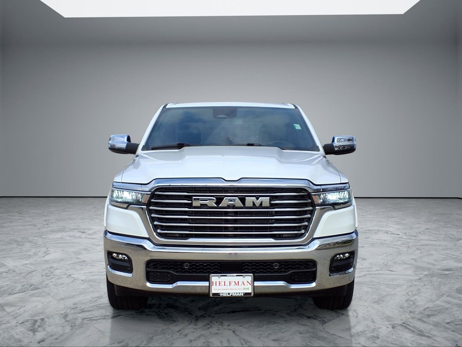 Used 2025 RAM 1500 Laramie AWD/4WD image 2