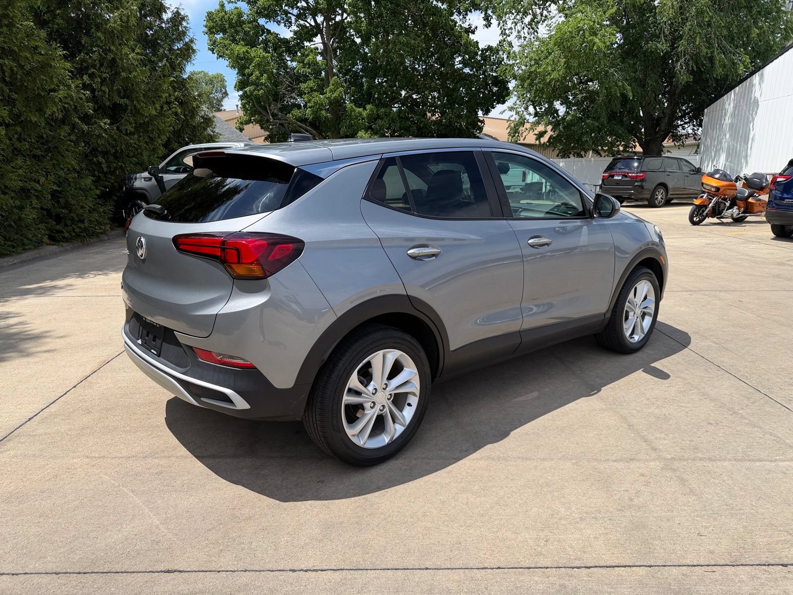 Used 2023 Buick Encore GX Preferred w/ Cold Weather Comfort Package FWD image 30