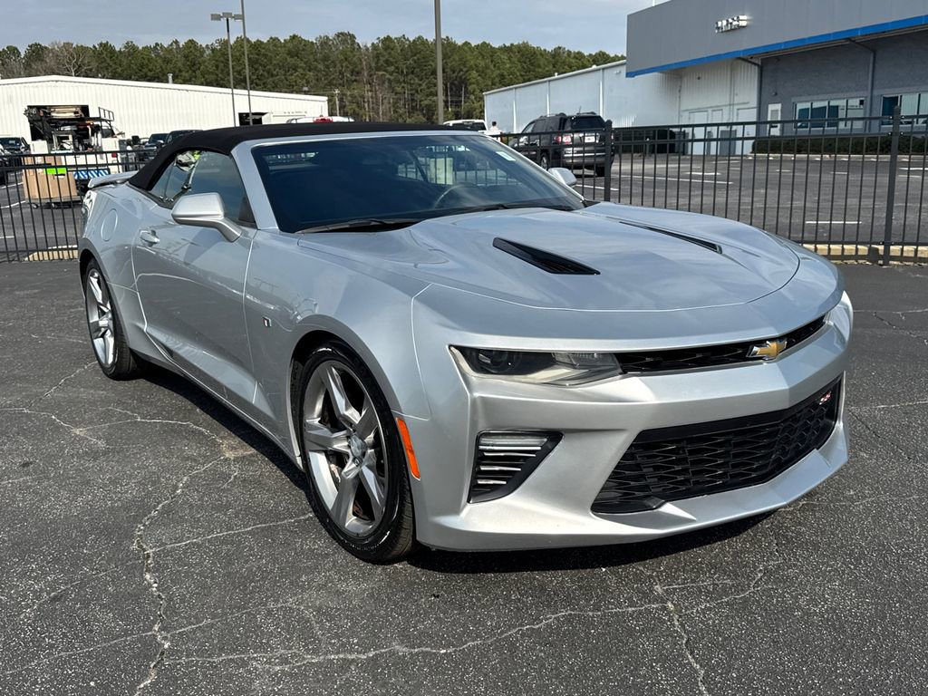 Used 2017 Chevrolet Camaro SS image 4