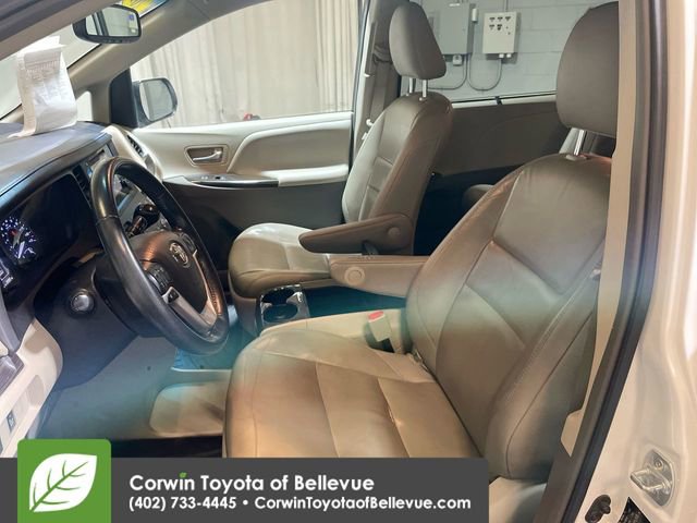 Used 2015 Toyota Sienna XLE image 15