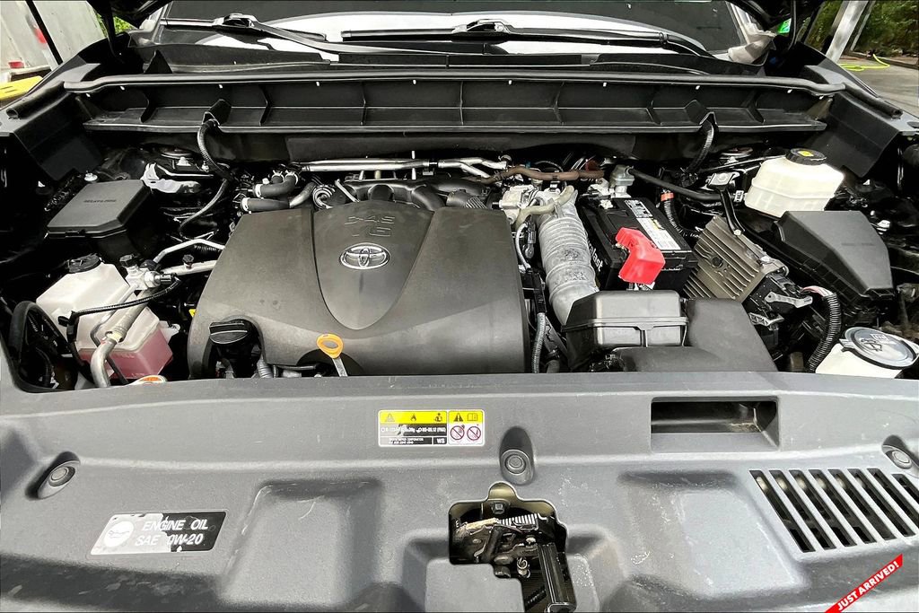 Used 2022 Toyota Highlander XLE image 20