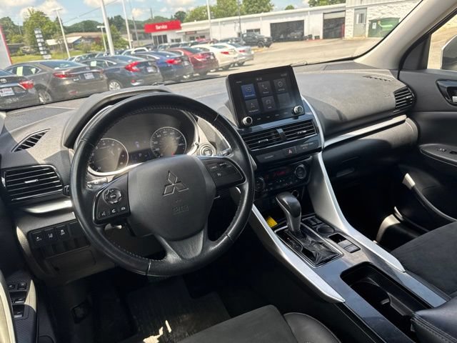 Used 2022 Mitsubishi Eclipse Cross SEL FWD image 12