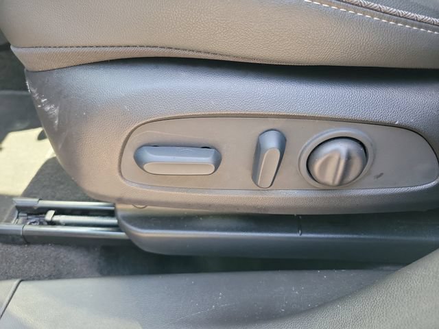 Used 2023 Buick Encore GX Select FWD image 13