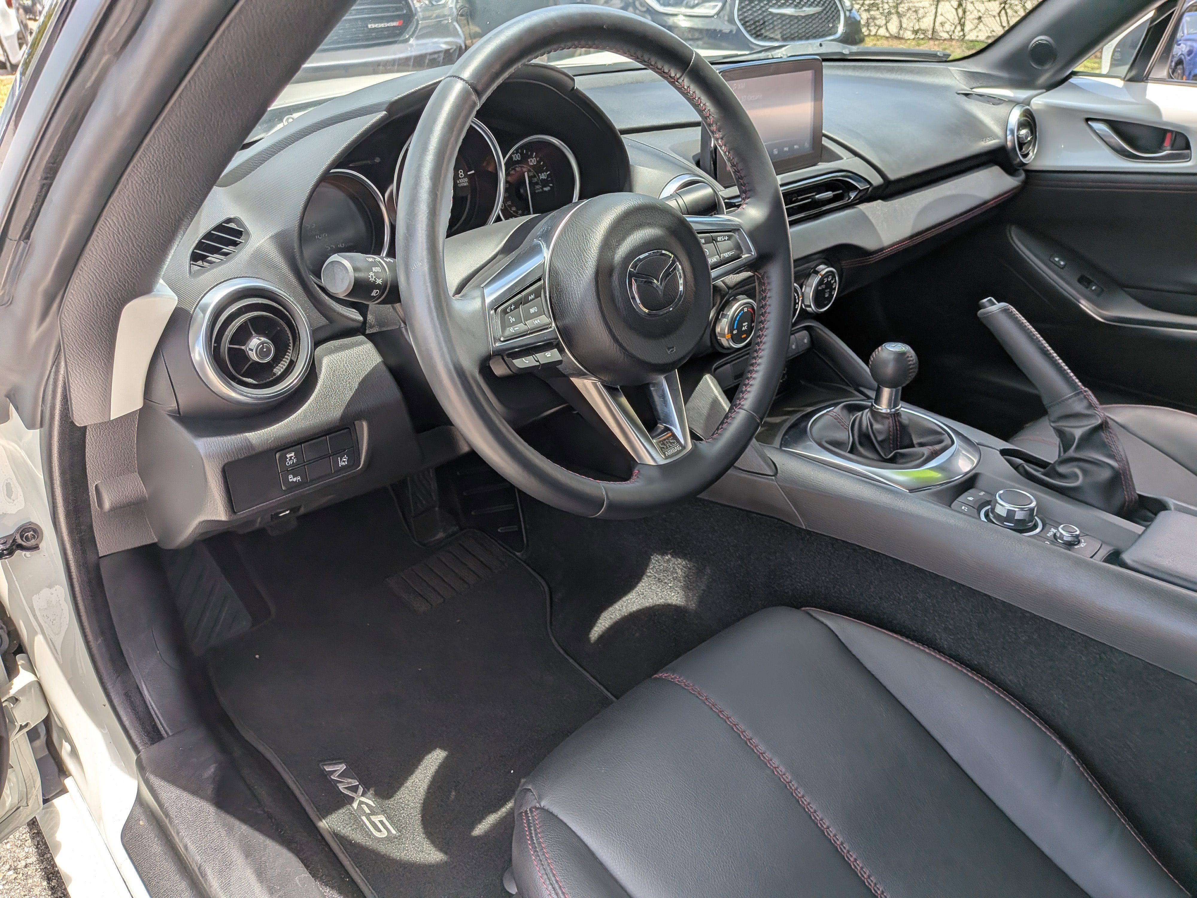 Used 2018 MAZDA MX-5 Miata Grand Touring RWD image 18