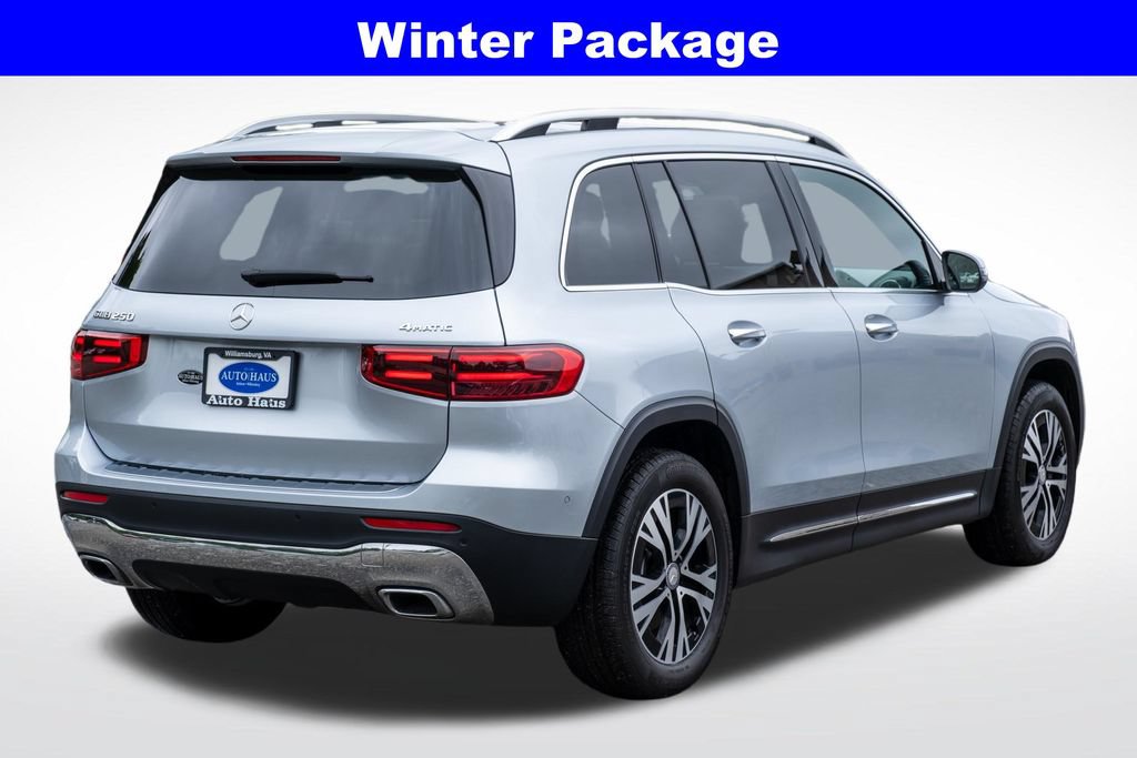 Used 2026 Mercedes-Benz GLB 250 4MATIC w/ Exclusive Package image 8
