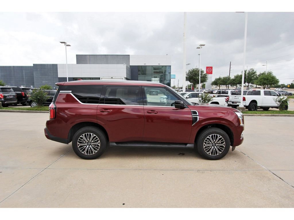 Used 2025 Nissan Armada SL image 7
